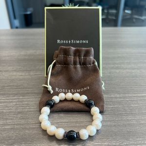 NIB Ross-Simons Fresh Water Pearl with Onyx and CZs Stretch Bracelet